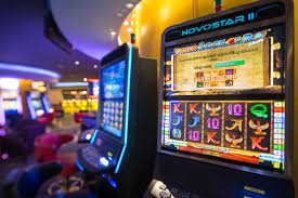 Koleksi permainan slot dan kasino yang tersedia di platform oma slot